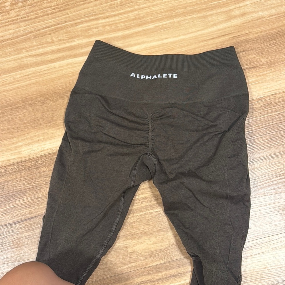 Alphalete Amplify Contour leggings color cashmere